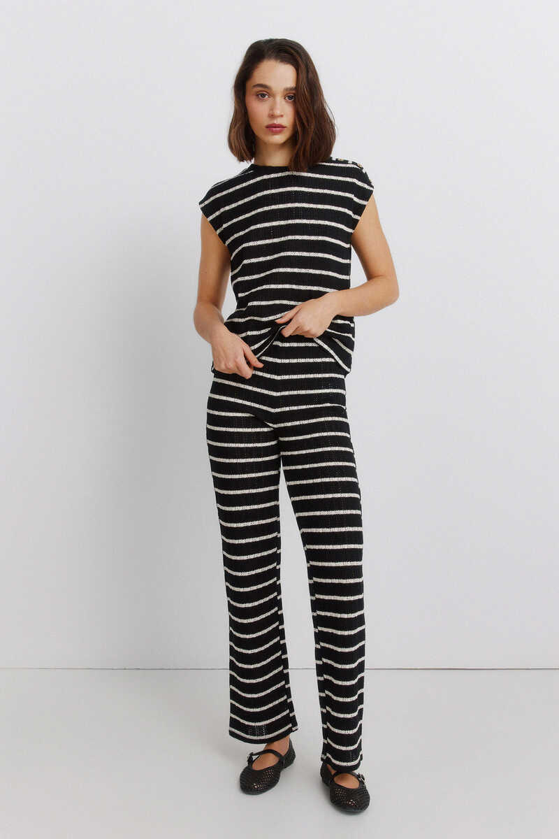 Prugaste triko pantalone